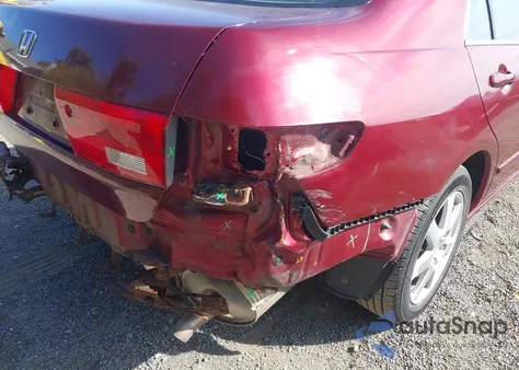 2005 Honda Accord 3.0 Ex z USA, uszkodzony, nr VIN 1HGCM66595A056237